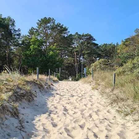 Prázdninový dům Strandhaus Ruegen - Meerblick, Sauna, Kamin & Whirlpool *