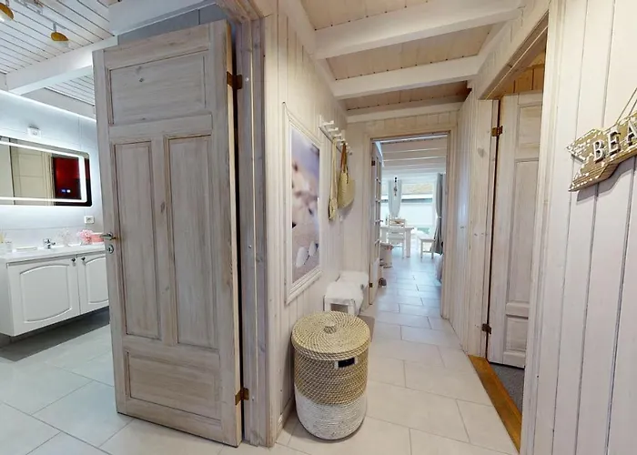 Strandhaus Ruegen - Meerblick, Sauna, Kamin & Whirlpool *