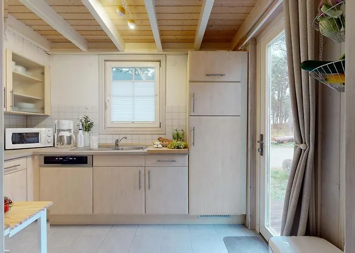 Tatil Evi Strandhaus Ruegen - Meerblick, Sauna, Kamin & Whirlpool Baabe