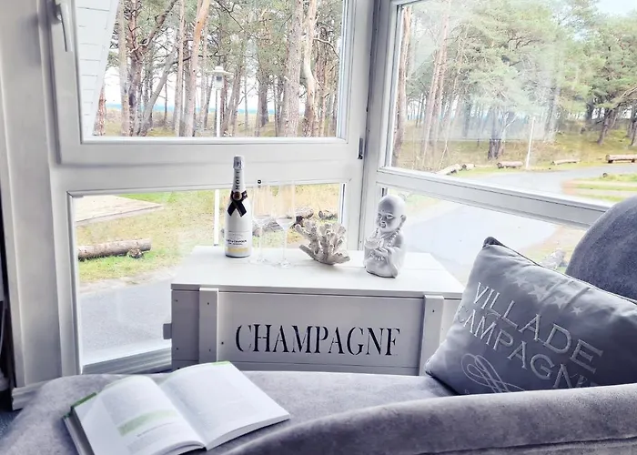 Strandhaus Ruegen - Meerblick, Sauna, Kamin & Whirlpool Tatil Evi *