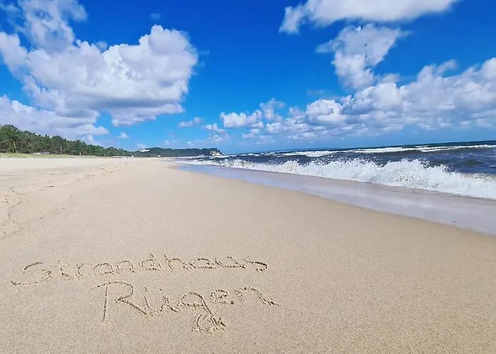 Tatil Evi Strandhaus Ruegen - Meerblick, Sauna, Kamin & Whirlpool Baabe