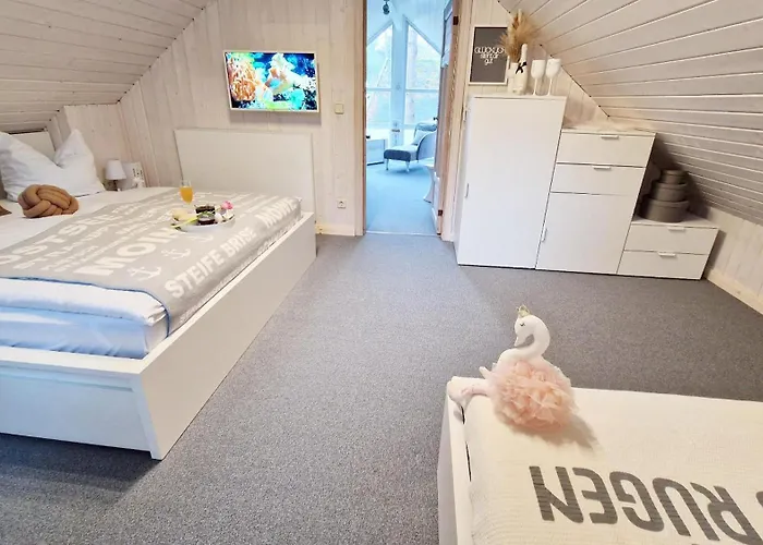 Strandhaus Ruegen - Meerblick, Sauna, Kamin & Whirlpool * Baabe